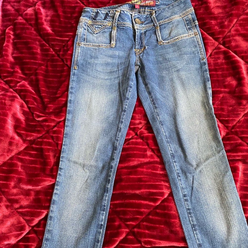Blue Skinny Jeans with Subtle Fading